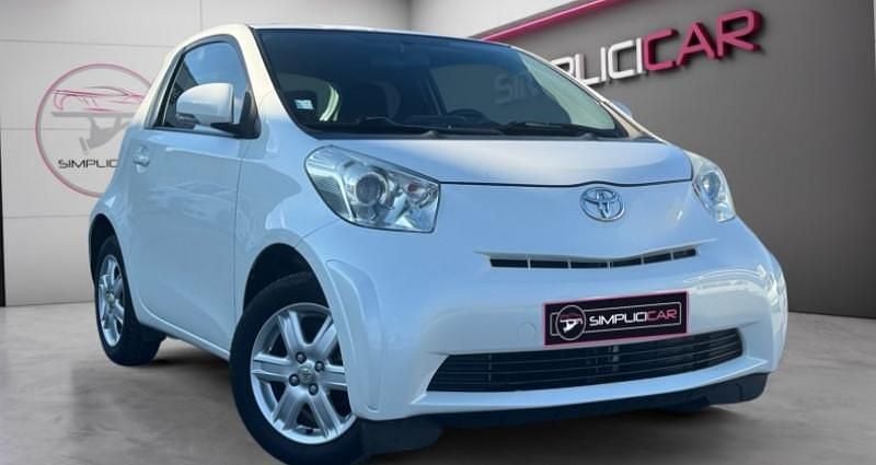 Blanc Utilisé 2009 Toyota iQ Citadine | 4 980 € (Prix juste) - Image 1/4