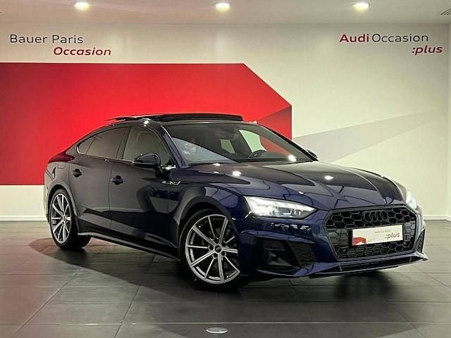 Bleu navarre métallisé Utilisé 2023 Audi A5 Sportback S-Line | 39 980 € (Prix juste) - Image 1/4