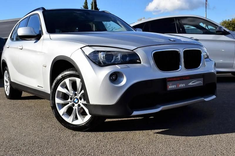 Gris Utilisé 2011 BMW X1 Comfort Edition SUV | 12 400 € (Prix juste) - Image 1/4