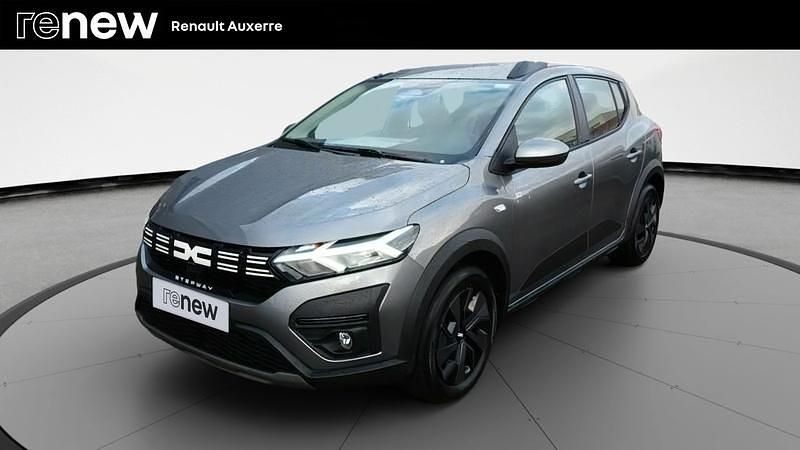 Gris Occasion 2025 Dacia Sandero Expression Citadine | 16 490 € (Prix juste) - Image 1/4