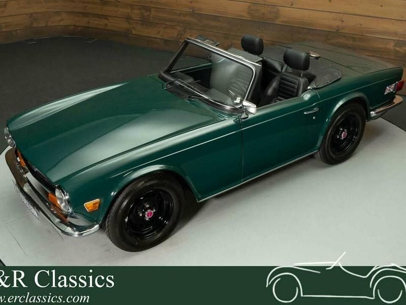 Vert Utilisé 1974 Triumph TR6 Cabriolet | 34 950 € - Image 1/4