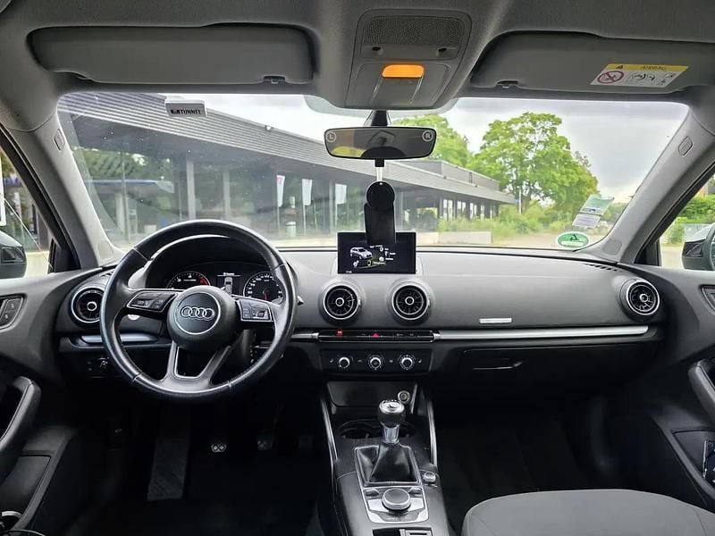 Noir Utilisé 2019 Audi A3 Sport Berline | 9 990 € (Bon prix) - Image 1/4