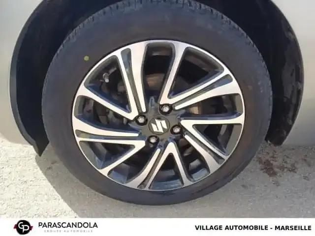 Occasion Suzuki Swift 2023 Premium silver métallisé Berline