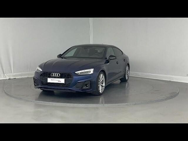 Bleu navarre métallisé Occasion 2022 Audi A5 Sportback Exclusive Citadine | 37 999 € (Prix juste) - Image 1/4