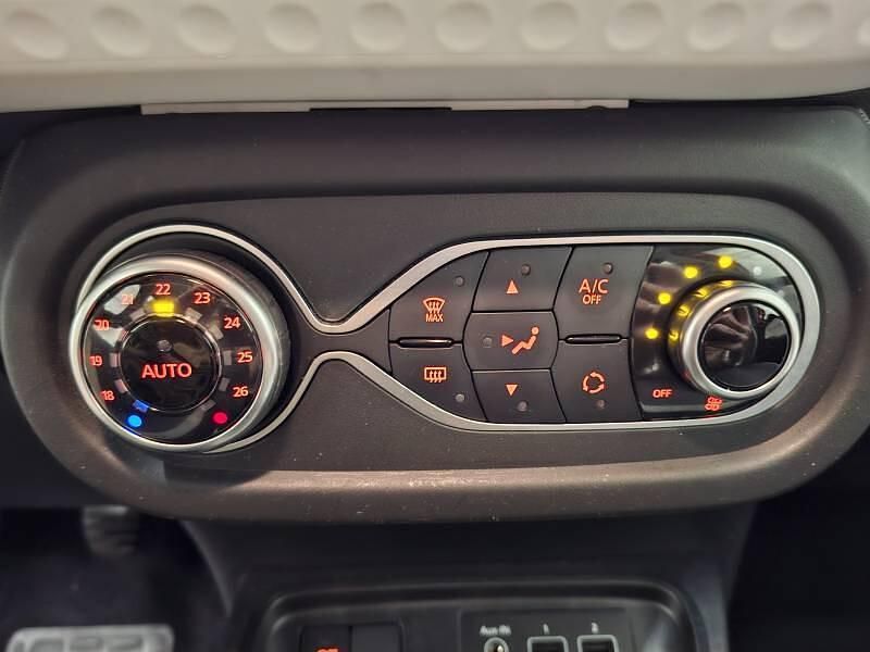 Occasion Renault Twingo Equilibre 65 ch (47 kW) 2022 Rouge Citadine