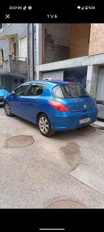 Utilisé 2008 Peugeot 308 Tendance Berline | 2 300 € (Prix juste) - Image 1/4