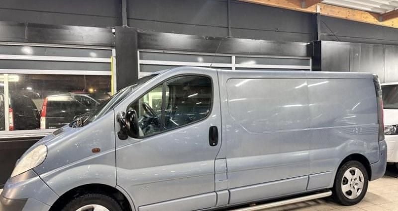 Occasion Opel Vivaro 114 ch (83 kW) 2008 Bleu Monospace