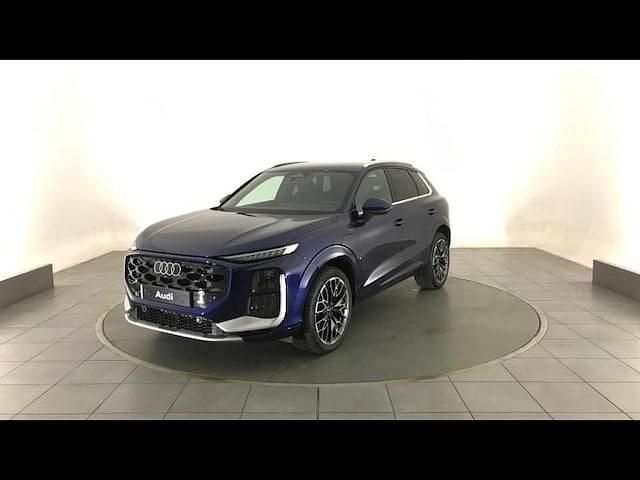 Bleu navarre métallisé Nouvelle 2026 Audi Q3 Design SUV | 67 990 € - Image 1/4
