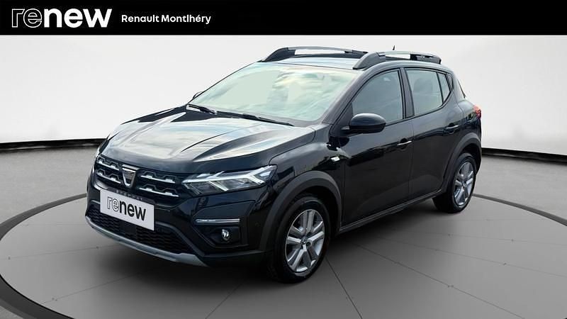 Noir Utilisé 2022 Dacia Sandero Comfort Citadine | 13 900 € (Prix juste) - Image 1/4