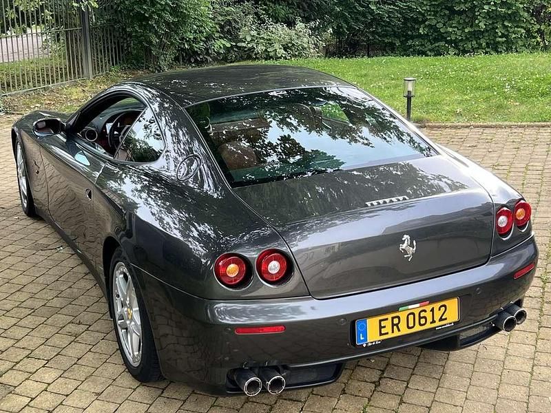Occasion Ferrari 612 540 ch (397 kW) 2006 Gris Coupé