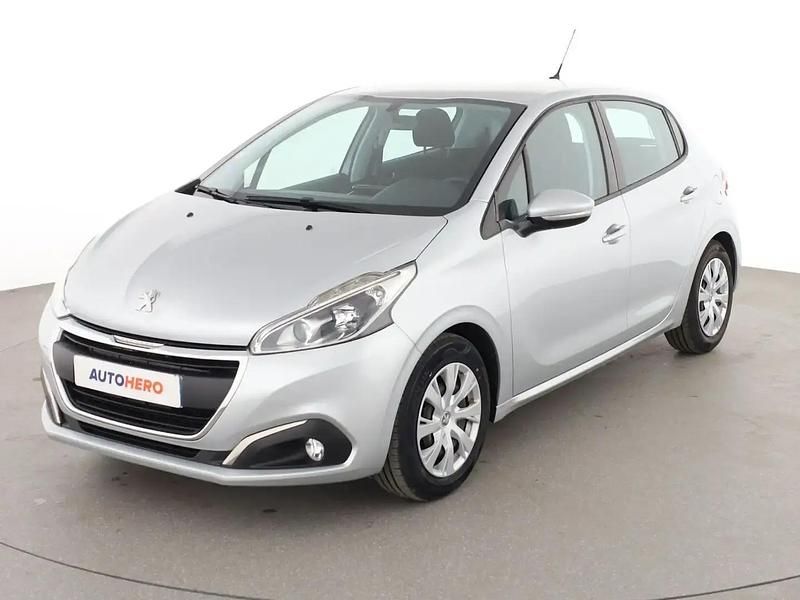 Gris Utilisé 2017 Peugeot 208 Active Citadine | 7 990 € (Bon prix) - Image 1/2