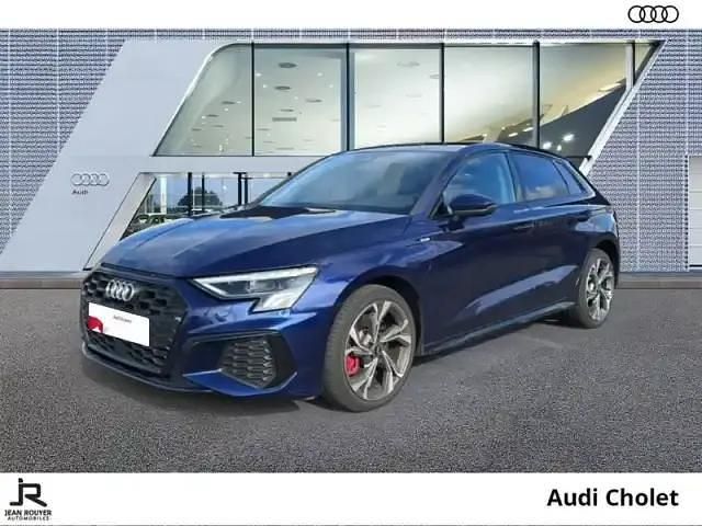 Bleu clair Occasion 2022 Audi A3 Competition Berline | 30 990 € - Image 1/4