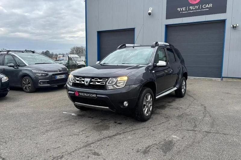 Gris Occasion 2015 Dacia Duster Lauréate SUV | 9 990 € (Bon prix) - Image 1/4