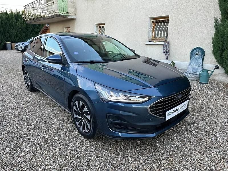 Bleu Occasion 2023 Ford Focus Business Edition Berline | 16 490 € (Bon prix) - Image 1/4