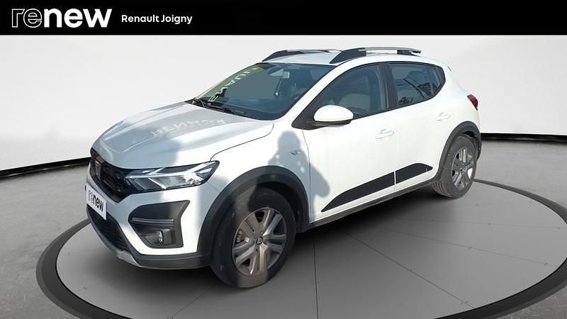 Blanc Utilisé 2022 Dacia Sandero Comfort Citadine | 16 490 € (Prix juste) - Image 1/4