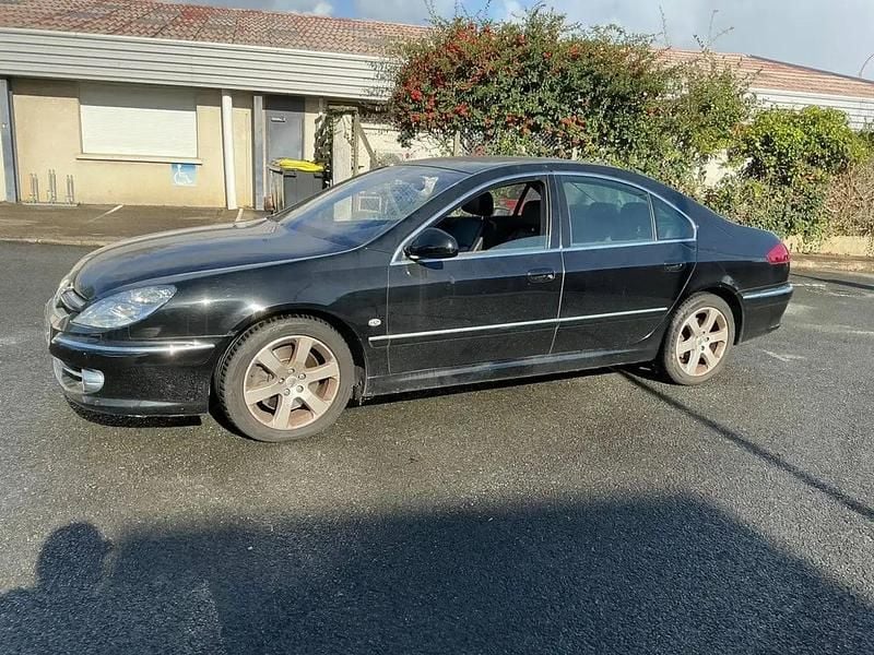 Noir Utilisé 2010 Peugeot 607 Berline | 7 990 € - Image 1/4