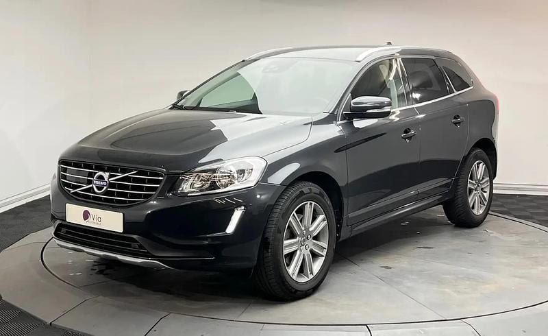 Gris Occasion 2017 Volvo XC60 Momentum SUV | 17 990 € (Prix assez cher) - Image 1/4