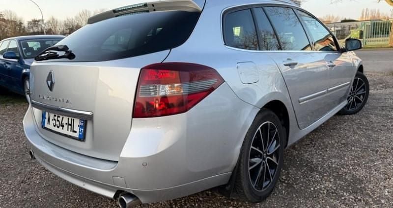 Occasion Renault Laguna III Initiale Paris 150 ch (110 kW) 2014 Gris Break