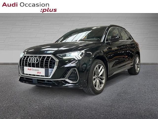 Noir mythe métallisé Utilisé 2022 Audi Q3 S-Line SUV | 33 900 € - Image 1/4