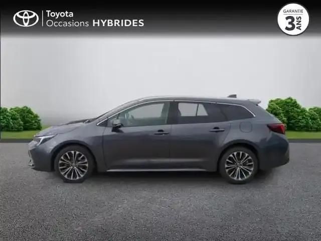 Occasion Toyota Corolla Design 2025 Gris atlas métallisé Break