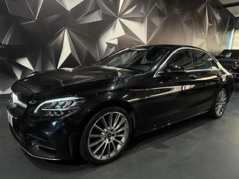 Noir Utilisé 2019 Mercedes C180 AMG line Berline | 21 690 € (Bon prix) - Image 1/4