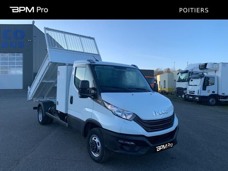 Utilisé 2022 Iveco Daily | 44 280 € - Image 1/4
