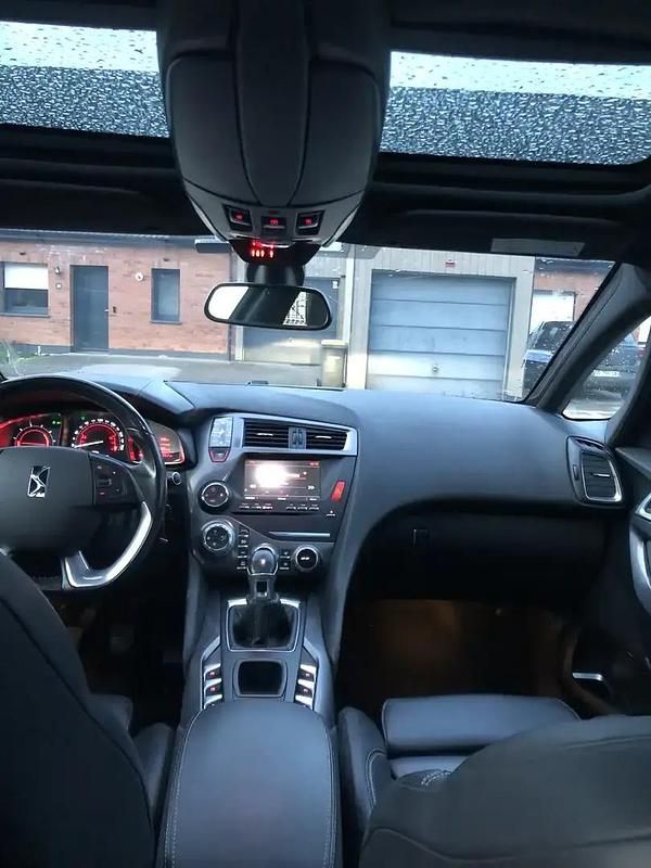 Occasion 2016 DS Automobiles DS5 Sport Chic Citadine | 12 300 € (Super prix) - Image 1/4