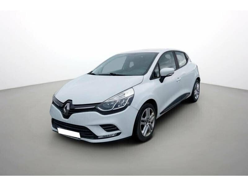 Blanc Utilisé 2017 Renault Clio IV Zen Citadine | 11 590 € (Prix assez cher) - Image 1/4