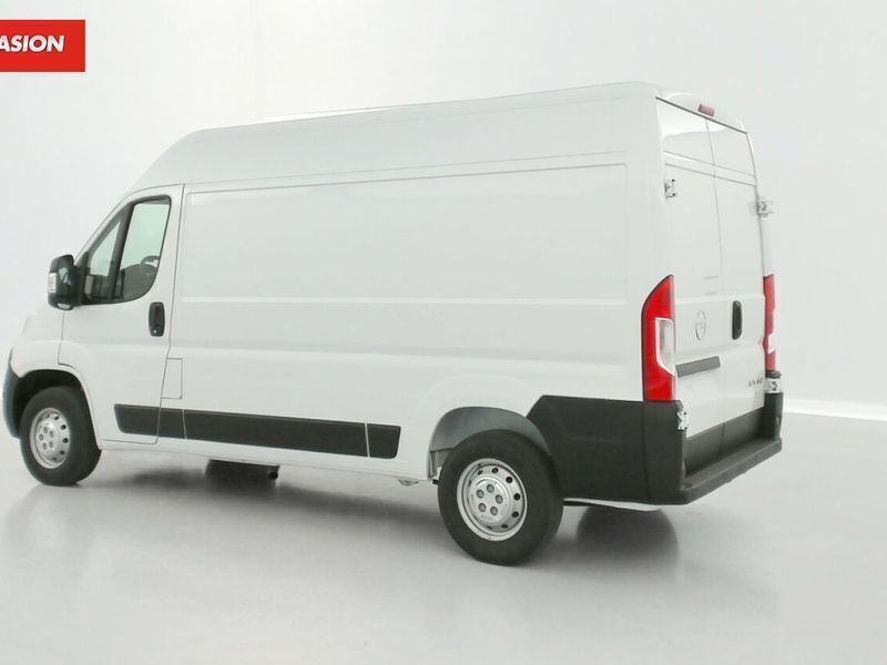 Occasion Opel Movano Essentia 119 ch (87 kW) 2023 Blanc Van