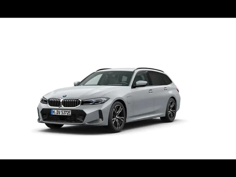 Gris Utilisé 2025 BMW 330 M Sport Break | 50 900 € (Prix juste) - Image 1/4