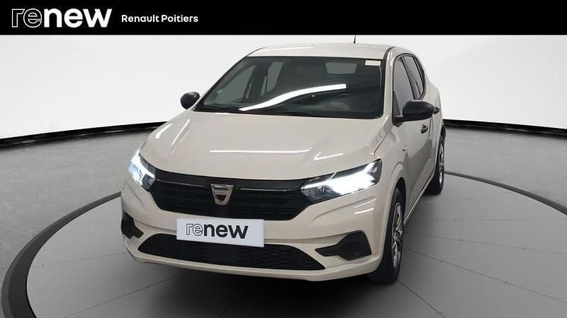 Blanc Utilisé 2022 Dacia Sandero Essentiel Citadine | 10 990 € (Super prix) - Image 1/4
