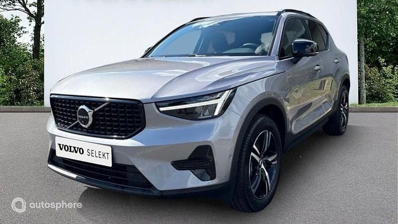 Gris Nouvelle 2025 Volvo XC40 Plus SUV | 42 500 € (Prix juste) - Image 1/4