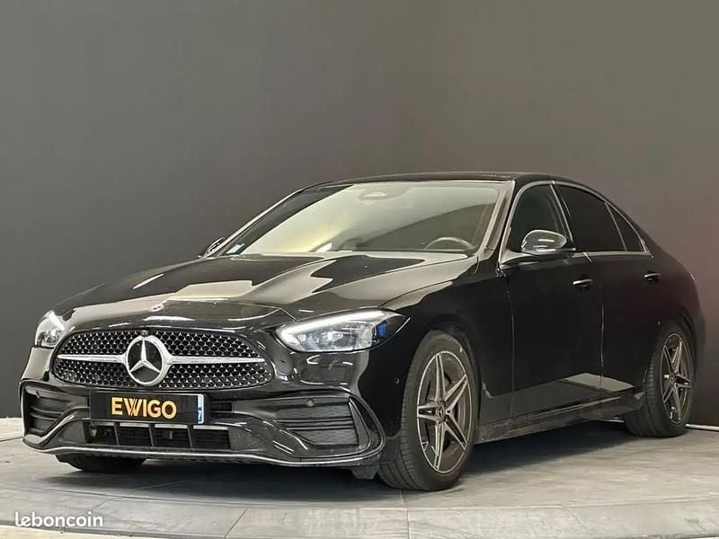 Noir Utilisé 2022 Mercedes C220 AMG line Berline | 42 990 € (Prix juste) - Image 1/4