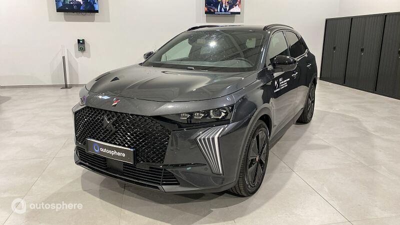Gris Utilisé 2025 DS Automobiles DS7 Crossback Performance Line Plus SUV | 54 710 € - Image 1/4