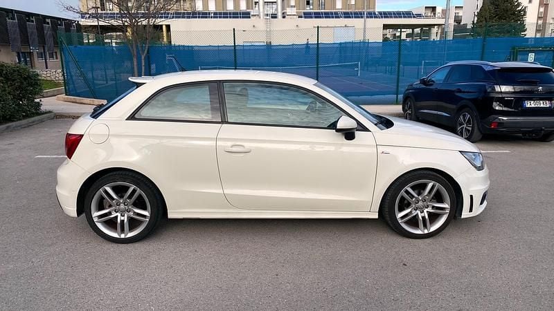 Occasion Audi A1 Ambition 86 ch (63 kW) 2012 Blanc Citadine