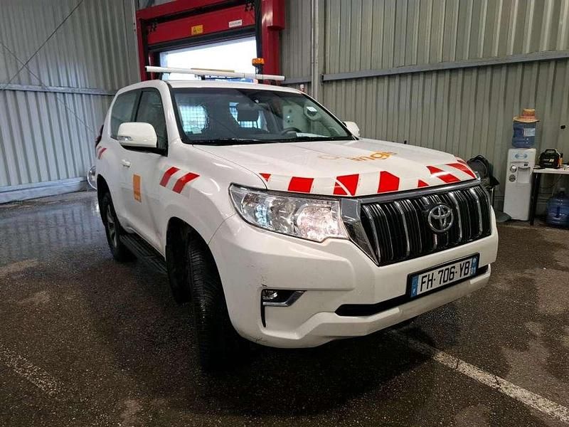 Occasion Toyota Land Cruiser Life 177 ch (130 kW) 2019 Blanc SUV