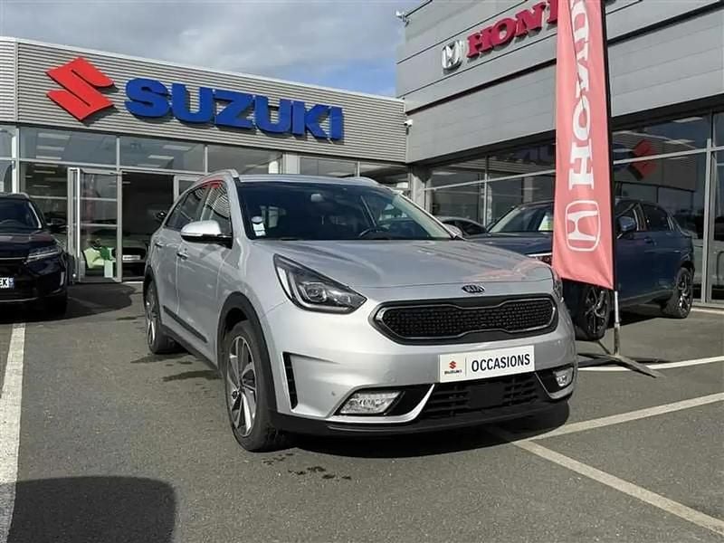 Gris Utilisé 2018 Kia Niro Premium SUV | 16 980 € (Prix juste) - Image 1/4