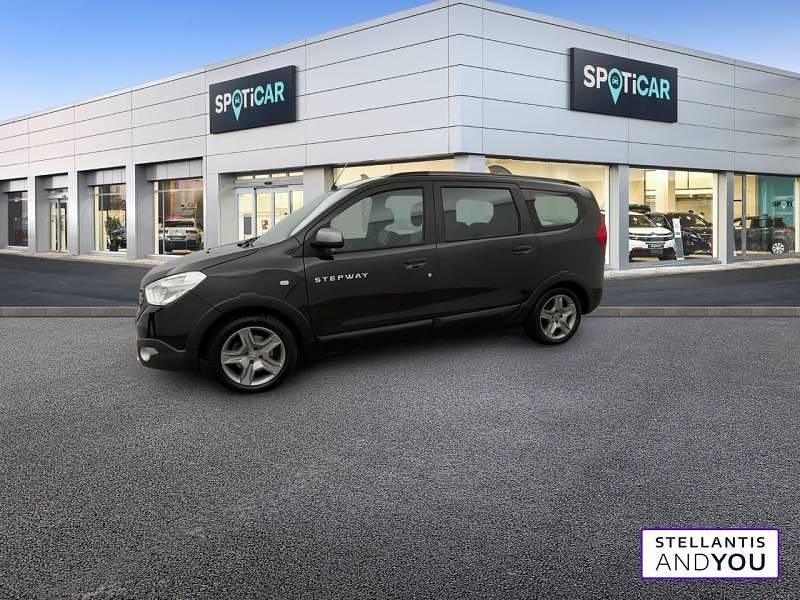 Occasion 2021 Dacia Lodgy Stepway Monospace | 14 990 € (Bon prix) - Image 1/4