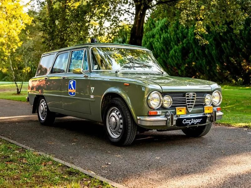 Vert Occasion 1972 Alfa Romeo Giulia Super Break | 65 000 € - Image 1/4