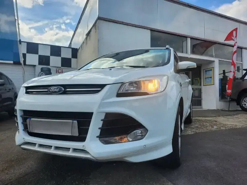 Blanc Utilisé 2015 Ford Kuga Titanium S SUV | 14 990 € - Image 1/4