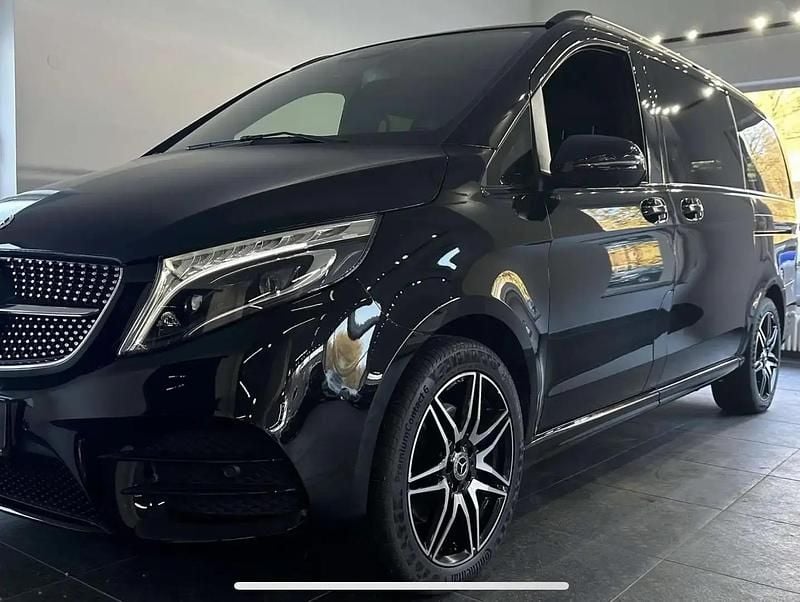 Noir Utilisé 2023 Mercedes V250 Monospace | 66 000 € (Super prix) - Image 1/4