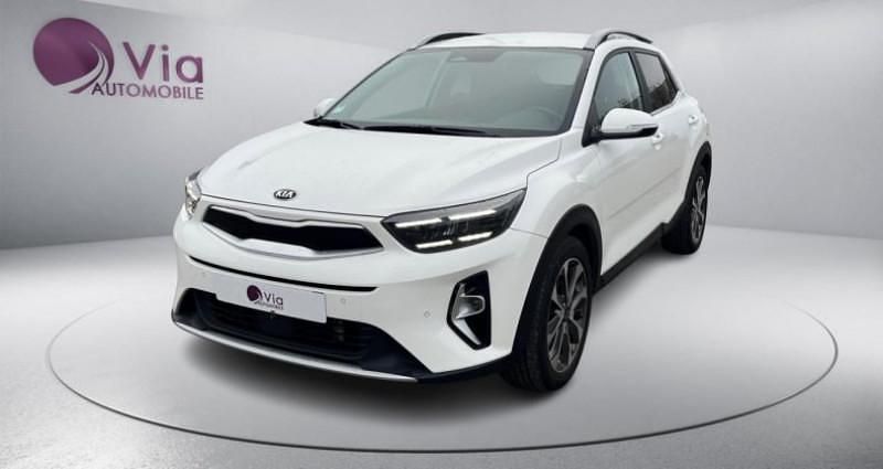 Blanc Utilisé 2021 Kia Stonic Premium SUV | 16 790 € (Super prix) - Image 1/4