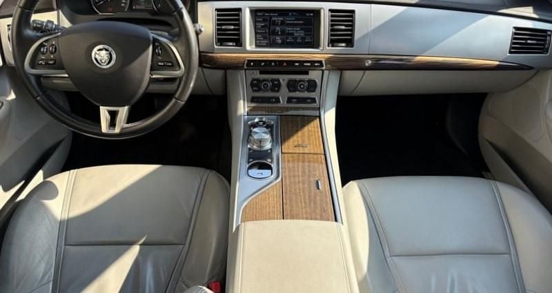 Occasion Jaguar XF Luxury 241 ch (177 kW) 2012 Berline