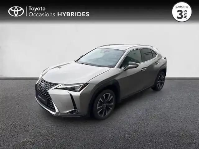 Gris titane métallisé Occasion 2024 Lexus UX 300h SUV | 34 990 € (Prix cher) - Image 1/4