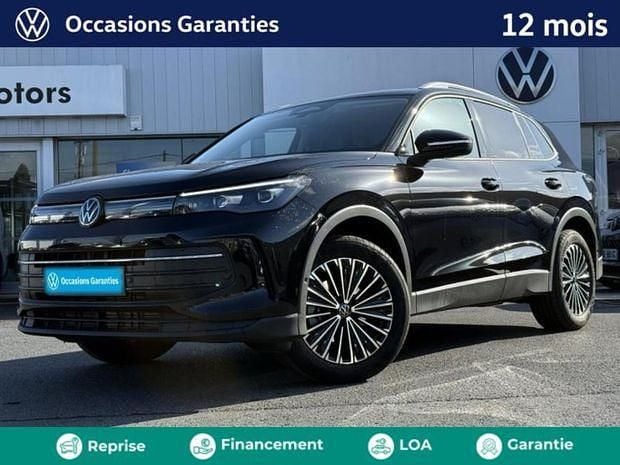 Noir Utilisé 2024 VW Tiguan Edition SUV | 37 980 € (Prix juste) - Image 1/4