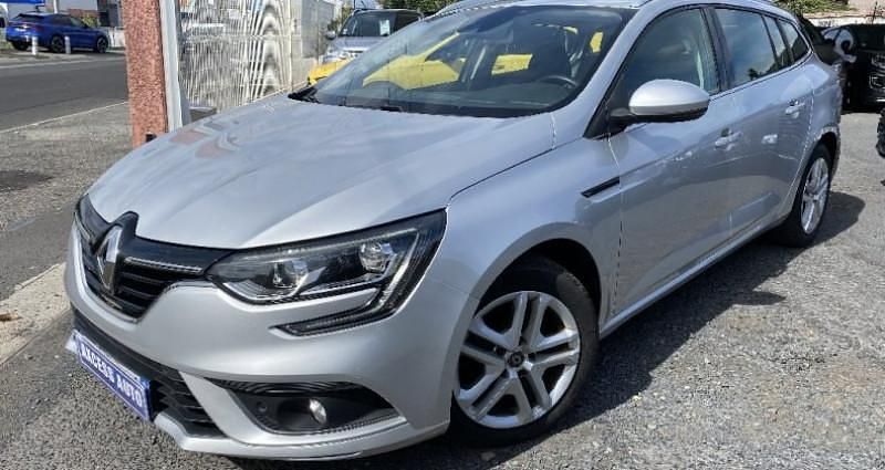 Utilisé 2020 Renault Mégane GrandTour Business Break | 9 990 € (Prix juste) - Image 1/4