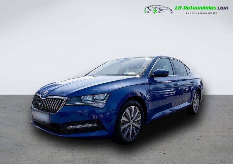 Utilisé 2022 Skoda Superb Berline | 34 800 € (Prix juste) - Image 1/4
