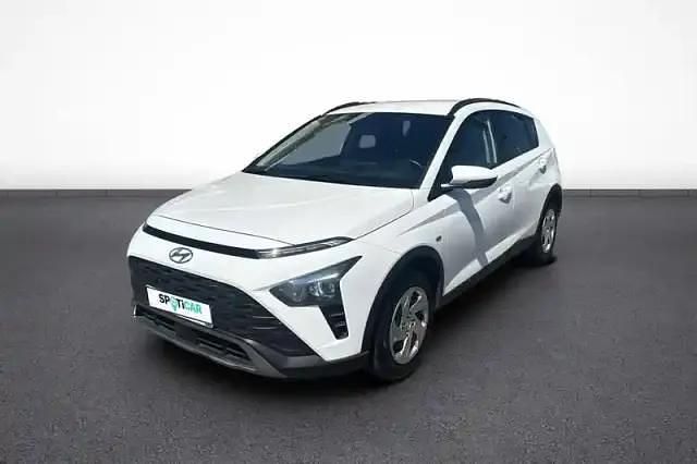 Blanc Utilisé 2021 Hyundai Bayon SUV | 13 790 € (Prix juste) - Image 1/4