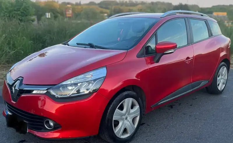 Utilisé 2016 Renault Clio GrandTour Business Break | 4 800 € (Prix juste) - Image 1/4