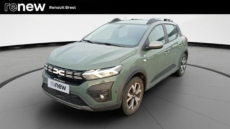 Vert Occasion 2023 Dacia Sandero Expression Citadine | 15 790 € (Prix assez cher) - Image 1/4